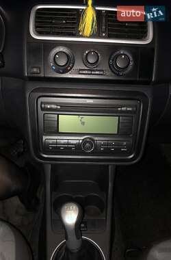 Хэтчбек Skoda Fabia 2008 в 