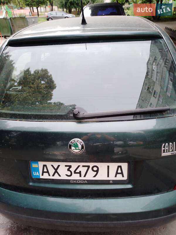 Хэтчбек Skoda Fabia 2005 в Харькове