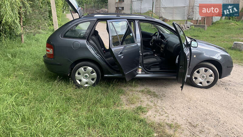 Универсал Skoda Fabia 2007 в Виннице