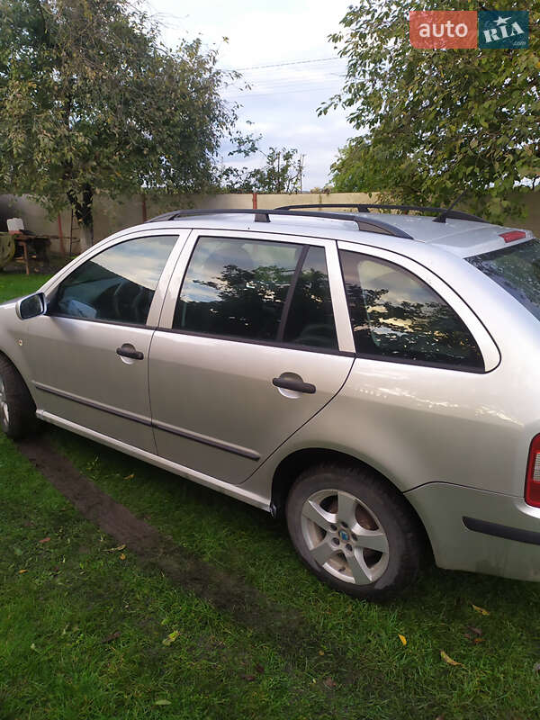 Універсал Skoda Fabia 2005 в Львові