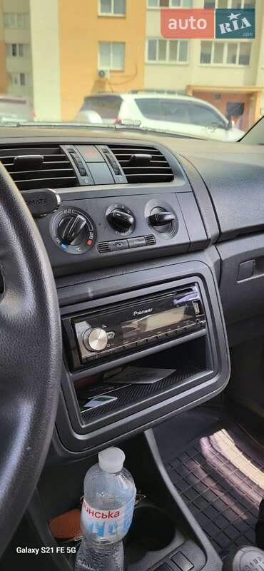 Хэтчбек Skoda Fabia 2010 в Одессе