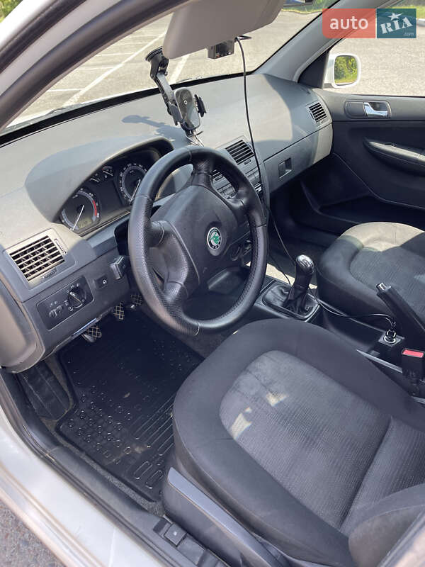 Універсал Skoda Fabia 2007 в Чернівцях
