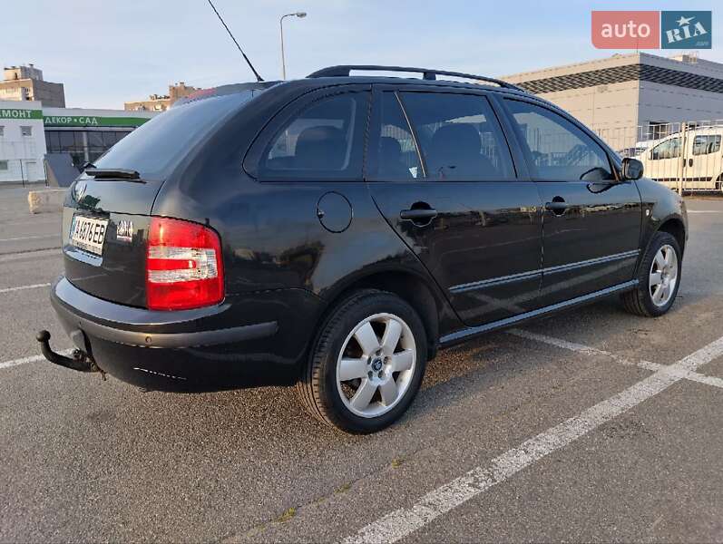 Універсал Skoda Fabia 2005 в Києві