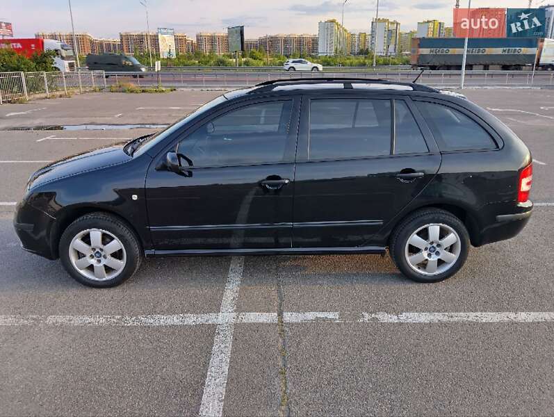 Універсал Skoda Fabia 2005 в Києві