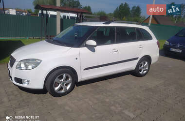 Універсал Skoda Fabia 2009 в Нововолинську