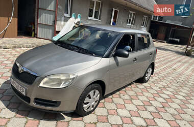 Хэтчбек Skoda Fabia 2009 в Хусте