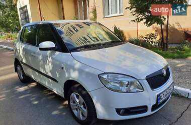 Хетчбек Skoda Fabia 2008 в Києві