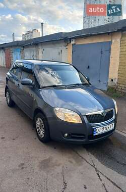 Хетчбек Skoda Fabia 2008 в Києві