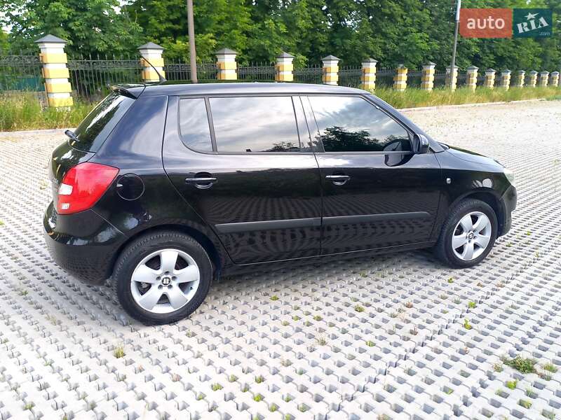 Хэтчбек Skoda Fabia 2011 в Киеве фото 6 Хэтчбек Skoda Fabia 2011 в Киеве