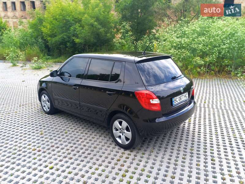 Хэтчбек Skoda Fabia 2011 в Киеве фото 17 Хэтчбек Skoda Fabia 2011 в Киеве