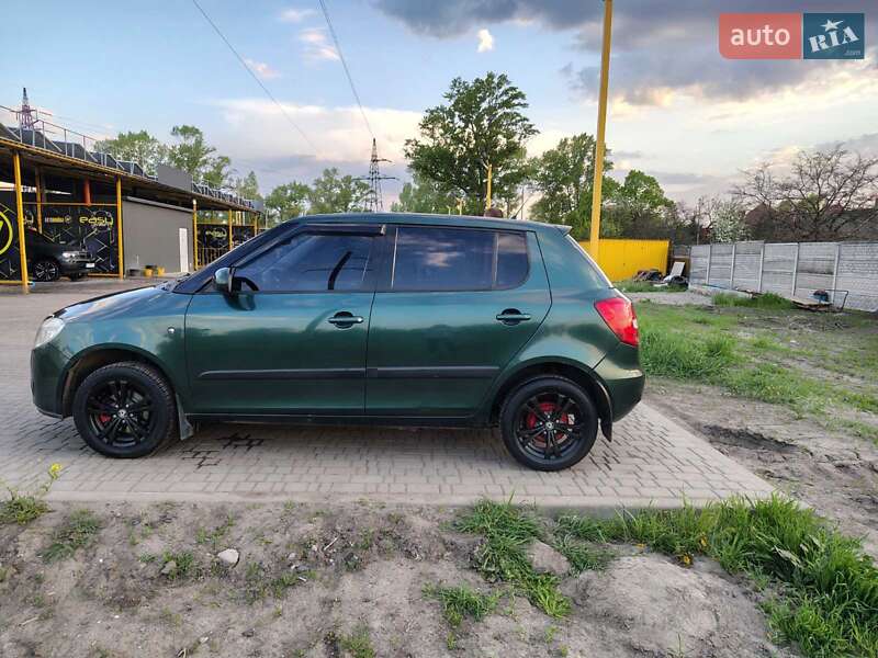 Хэтчбек Skoda Fabia 2008 в Павлограде