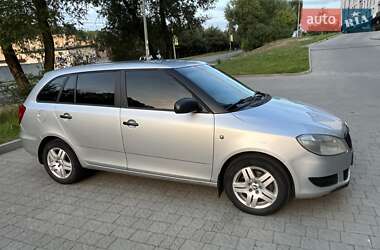 Універсал Skoda Fabia 2014 в Новояворівську