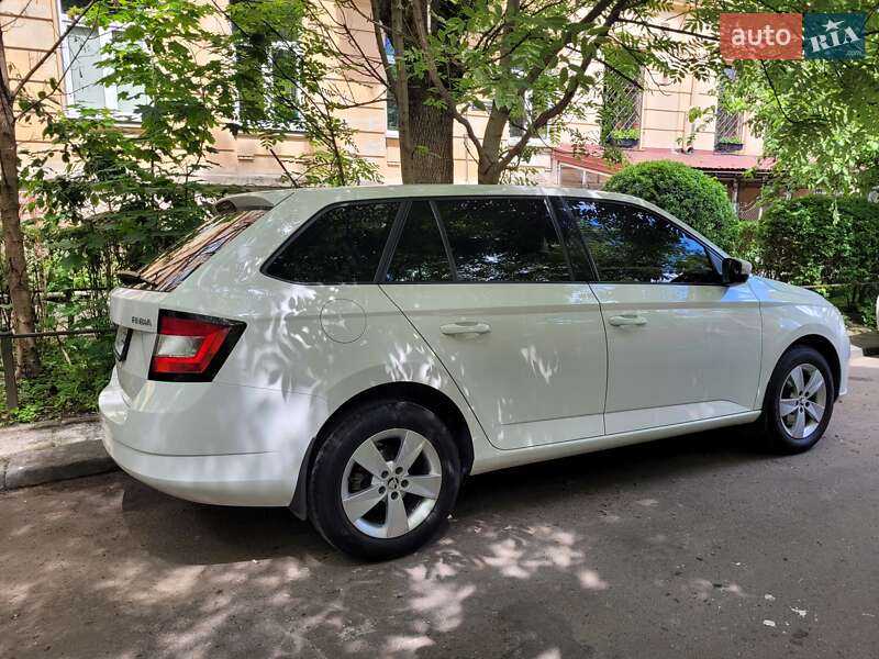 Універсал Skoda Fabia 2015 в Львові