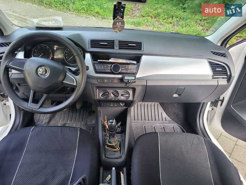 Універсал Skoda Fabia 2015 в Львові