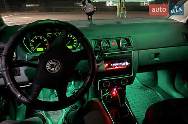 Седан Skoda Fabia 2002 в Ужгороде