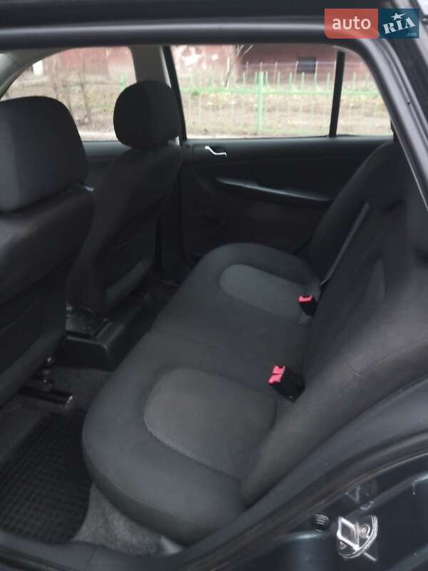 Универсал Skoda Fabia 2007 в Чернигове