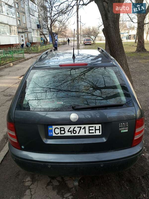 Универсал Skoda Fabia 2007 в Чернигове