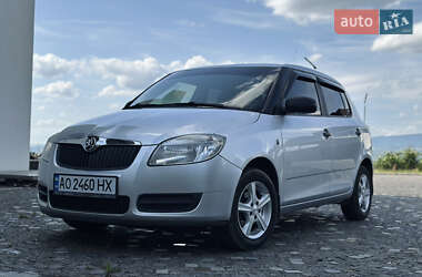 Хэтчбек Skoda Fabia 2008 в 