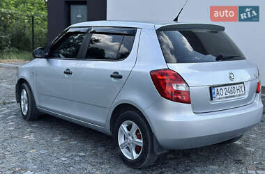 Хэтчбек Skoda Fabia 2008 в 
