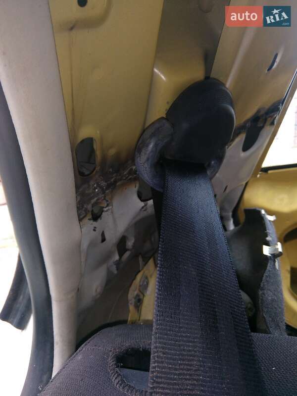 Хэтчбек Skoda Fabia 2000 в Луцке