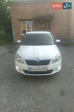 Хэтчбек Skoda Fabia 2014 в Кропивницком
