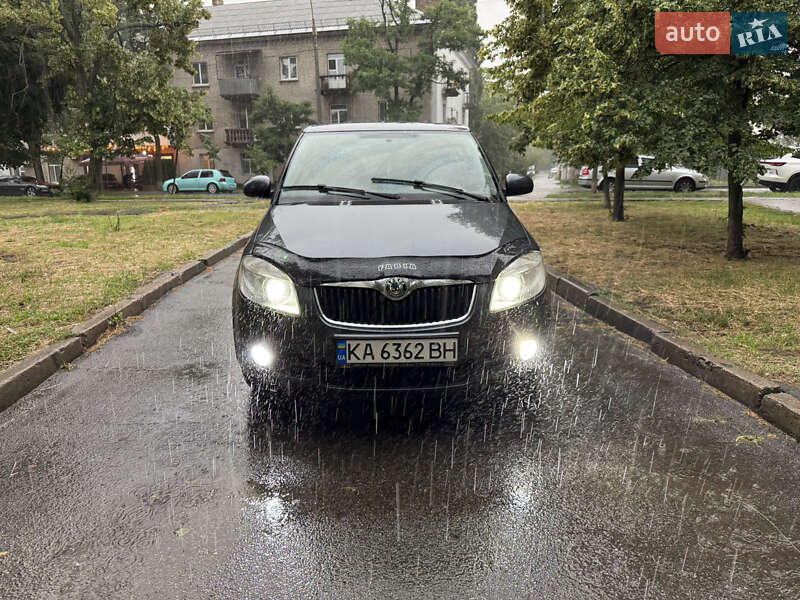 Універсал Skoda Fabia 2008 в Києві
