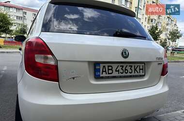 Хэтчбек Skoda Fabia 2011 в 