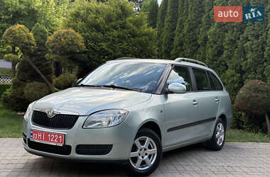 Універсал Skoda Fabia 2009 в Луцьку