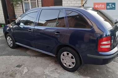 Хетчбек Skoda Fabia 2002 в Лубнах