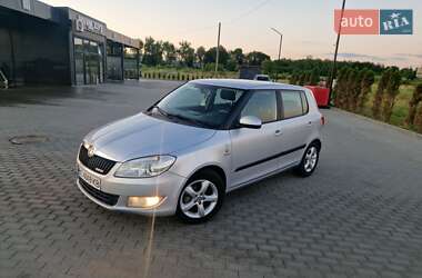 Хэтчбек Skoda Fabia 2012 в Золочеве