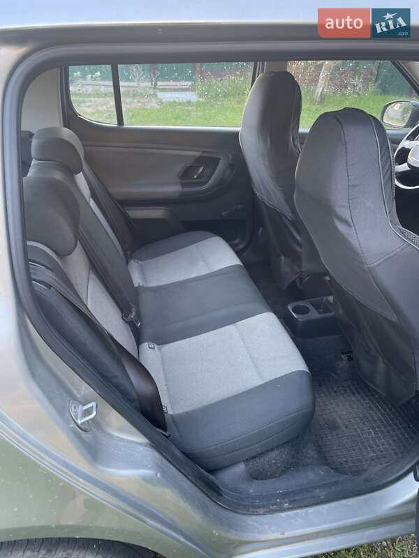 Хэтчбек Skoda Fabia 2012 в Чернигове фото 16 Хэтчбек Skoda Fabia 2012 в Чернигове
