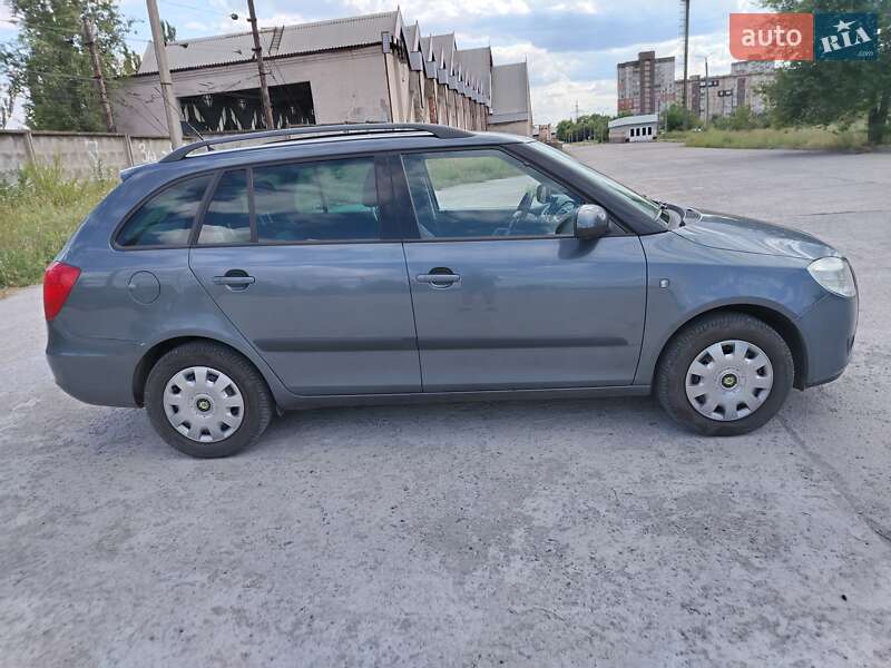 Универсал Skoda Fabia 2009 в Кривом Роге