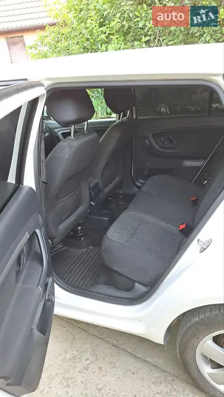 Skoda Fabia 2013 VIN TMBJS25J7E3052145 фото оголошення 9 з 51