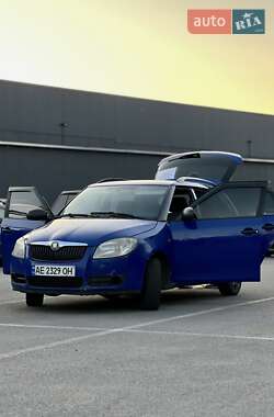 Універсал Skoda Fabia 2009 в Дніпрі