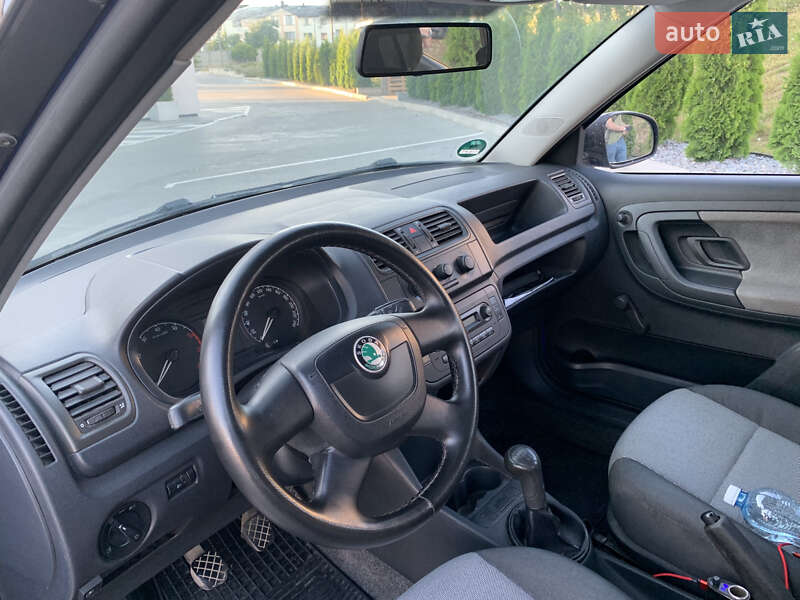 Хетчбек Skoda Fabia 2009 в Рівному