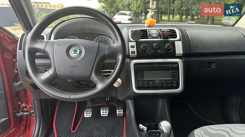 Хетчбек Skoda Fabia 2009 в Ужгороді