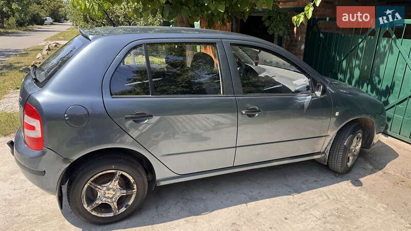 Хэтчбек Skoda Fabia 2004 в Мироновке фото 2 Хэтчбек Skoda Fabia 2004 в Мироновке
