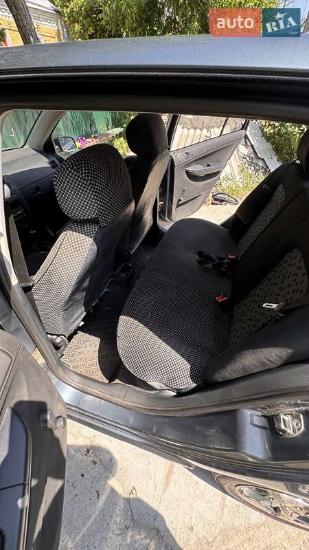 Хэтчбек Skoda Fabia 2004 в Мироновке фото 26 Хэтчбек Skoda Fabia 2004 в Мироновке