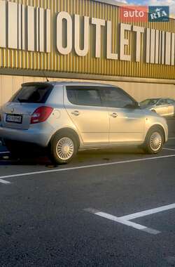 Хэтчбек Skoda Fabia 2009 в 