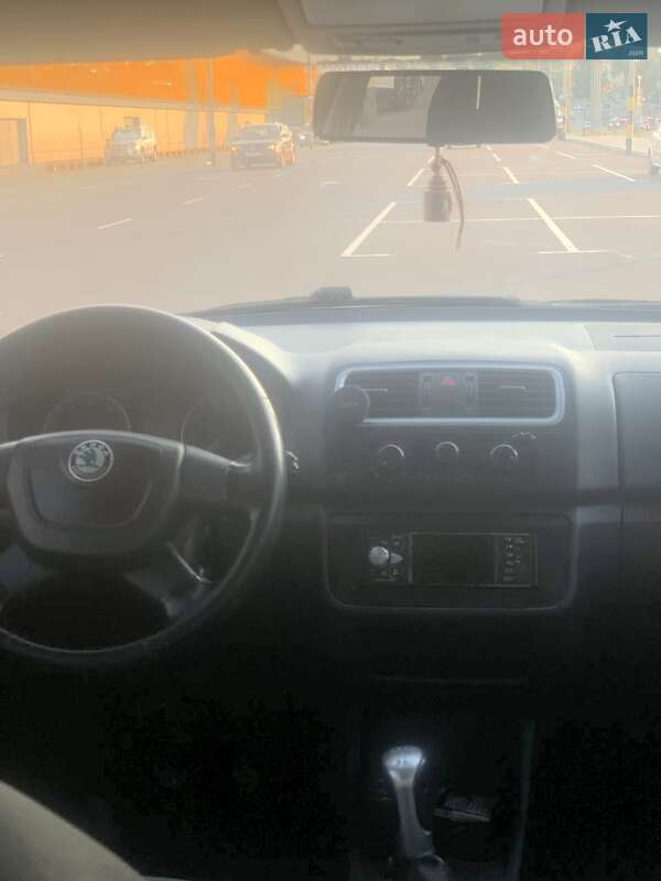 Хэтчбек Skoda Fabia 2009 в Киеве