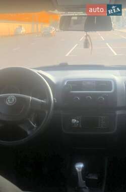Хэтчбек Skoda Fabia 2009 в 