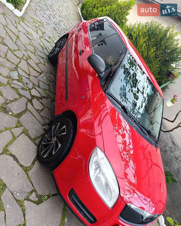Хэтчбек Skoda Fabia 2008 в Мукачево