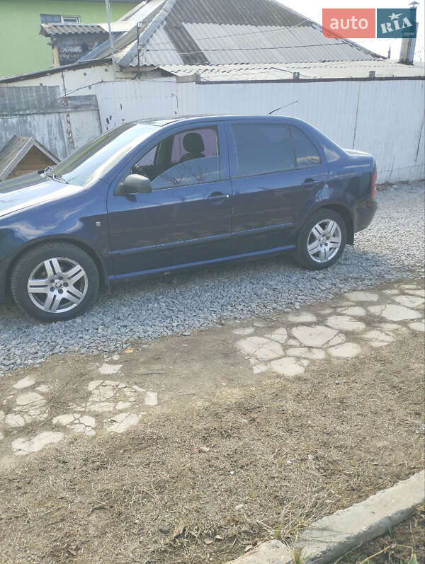 Седан Skoda Fabia 2001 в Харькове