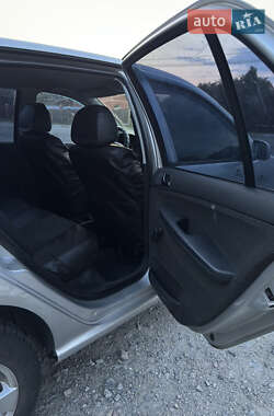 Хетчбек Skoda Fabia 2004 в 
