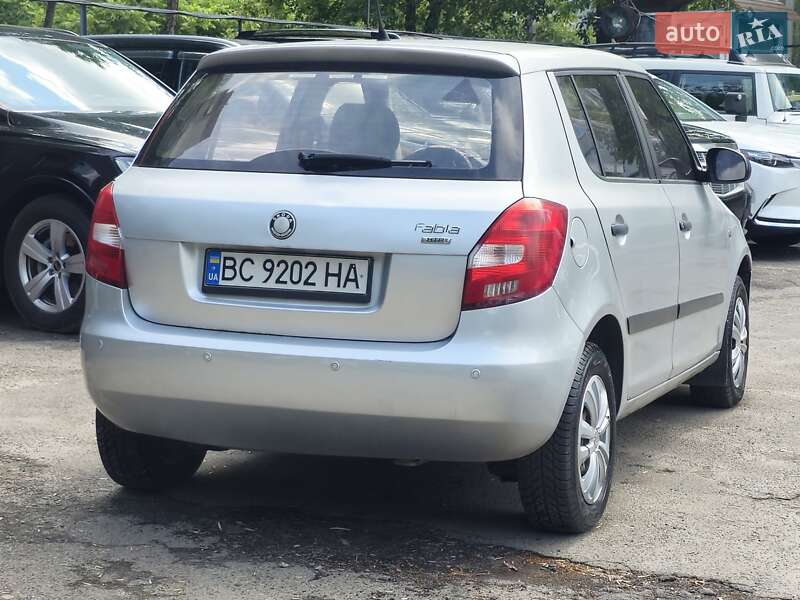Хэтчбек Skoda Fabia 2007 в Львове