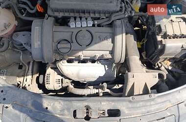 Хэтчбек Skoda Fabia 2008 в 