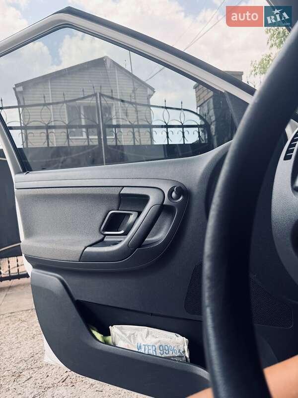 Хетчбек Skoda Fabia 2015 в Горішніх Плавнях