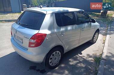 Хэтчбек Skoda Fabia 2013 в 