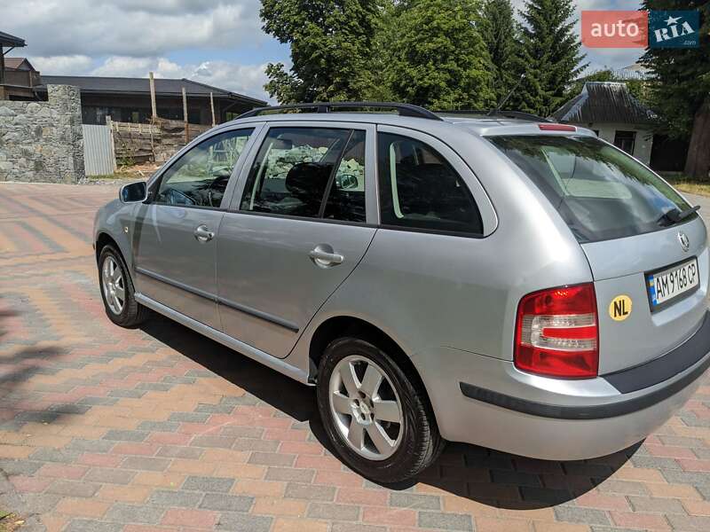 Универсал Skoda Fabia 2008 в Звягеле