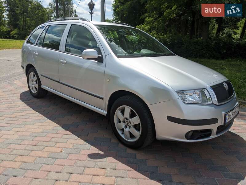 Универсал Skoda Fabia 2008 в Звягеле